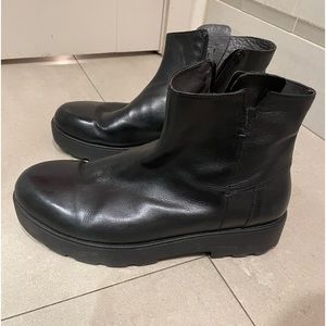 Italian leather bootie